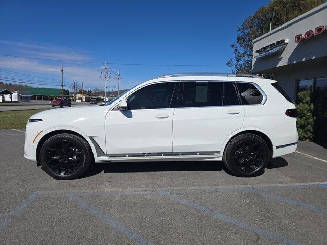 2026 BMW X7 xDrive40i Sports Activity Vehicle
