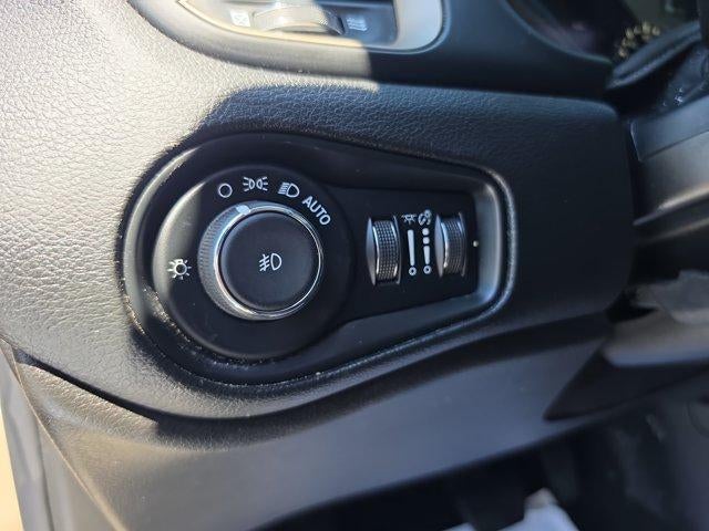 2017 Jeep Renegade Deserthawk 4x4 *Ltd Avail*
