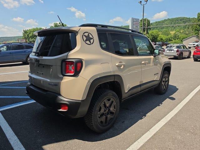 2017 Jeep Renegade Deserthawk 4x4 *Ltd Avail*