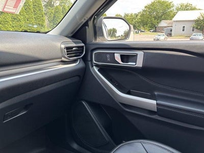 2022 Ford Explorer XLT 4WD