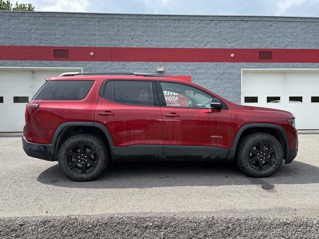 2022 GMC Acadia AWD AT4