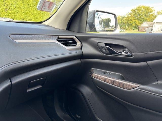 2023 GMC Acadia AWD Denali