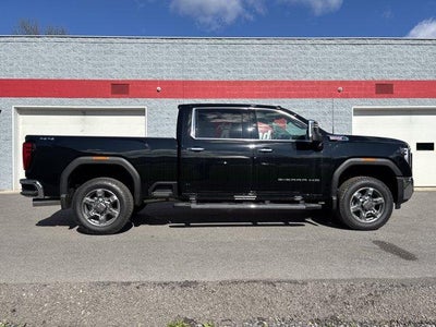 2026 GMC Sierra 2500 HD Crew Cab Standard Box 4-Wheel Drive SLT