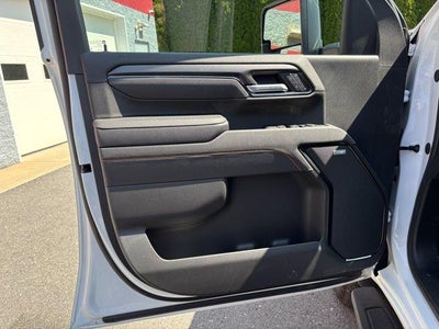 2025 GMC Sierra 3500HD Crew Cab Standard Box 4-Wheel Drive AT4