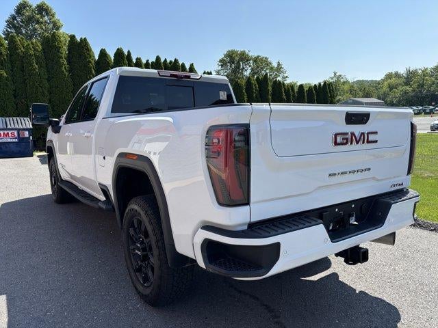 2025 GMC Sierra 3500HD Crew Cab Standard Box 4-Wheel Drive AT4
