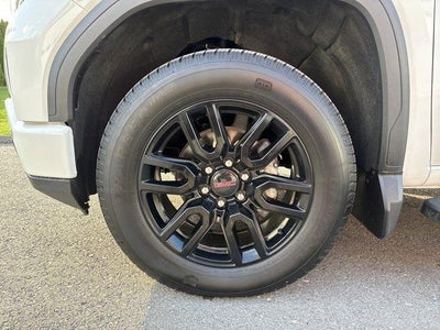 2025 GMC Sierra 1500 Crew Cab Short Box 4-Wheel Drive Elevation 3SB
