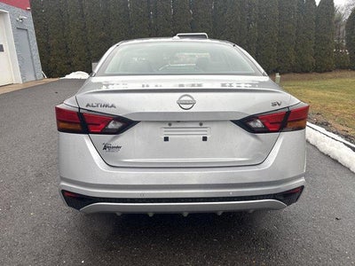 2023 Nissan Altima 2.5 SV Sedan