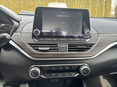 2024 Nissan Altima 2.5 SV Sedan