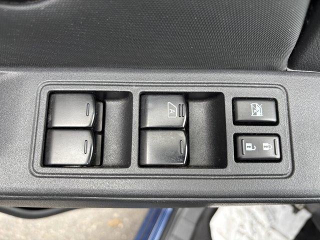 2023 Nissan Frontier Crew Cab 4x4 SV Auto