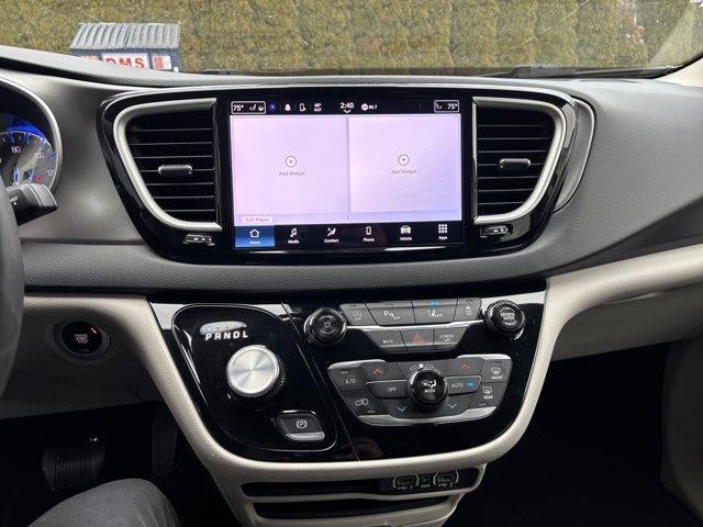 2024 Chrysler Pacifica Touring L FWD