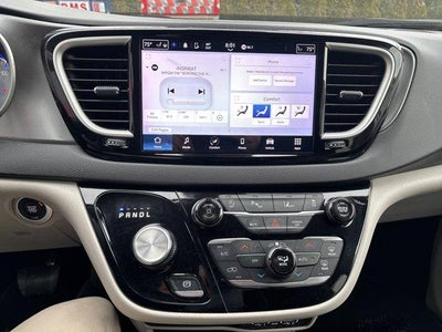 2024 Chrysler Pacifica Touring L FWD