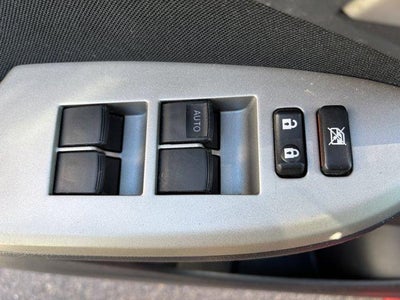 2013 Toyota Corolla 4dr Sdn Auto S (Natl)