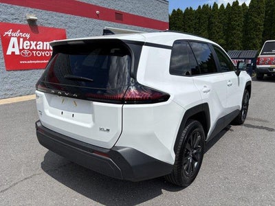 2026 Toyota RAV4 XLE Premium AWD (Natl)