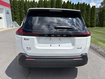 2026 Toyota RAV4 XLE Premium AWD (Natl)