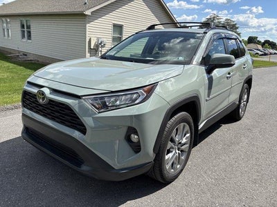 2020 Toyota RAV4 XLE Premium AWD (Natl)