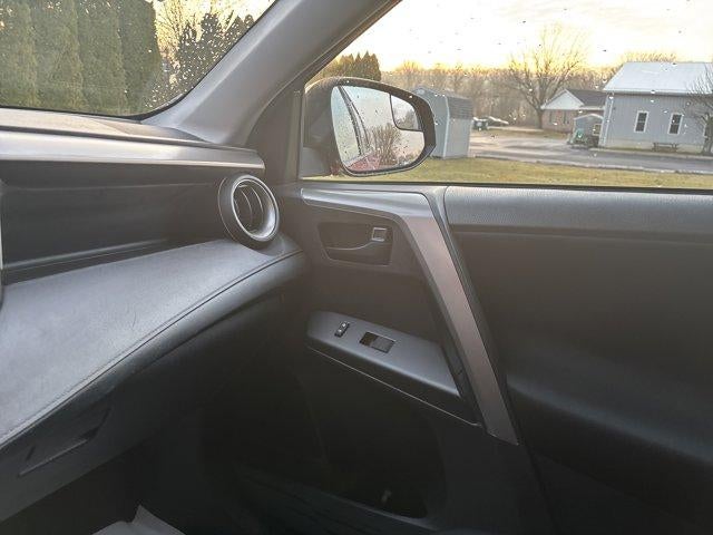 2018 Toyota RAV4 LE AWD (Natl)