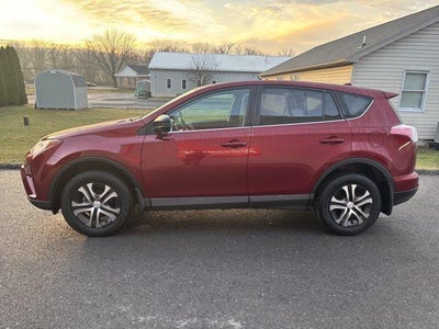 2018 Toyota RAV4 LE AWD (Natl)