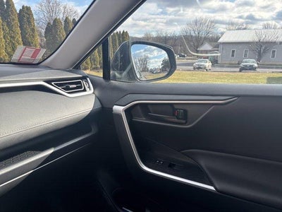 2025 Toyota RAV4 LE AWD (Natl)