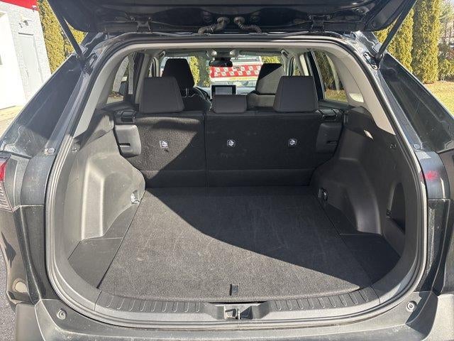 2025 Toyota RAV4 LE AWD (Natl)