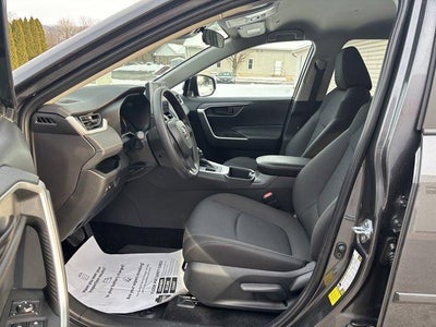 2025 Toyota RAV4 LE AWD (Natl)