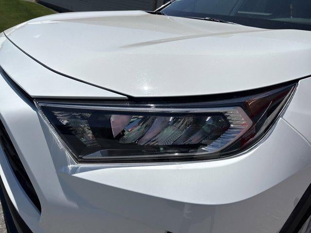 2020 Toyota RAV4 XLE AWD (Natl)