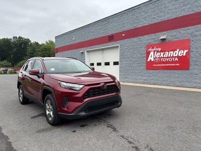 2025 Toyota RAV4 XLE AWD (Natl)