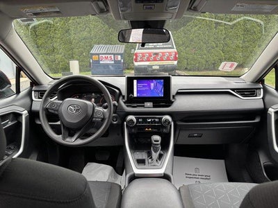 2025 Toyota RAV4 XLE AWD (Natl)