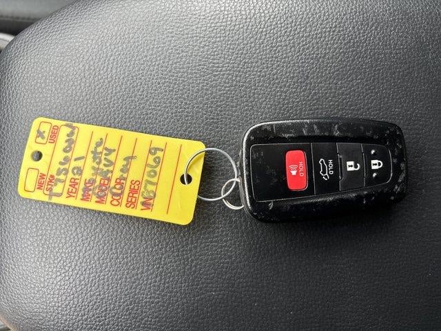 2021 Toyota RAV4 XLE AWD (Natl)