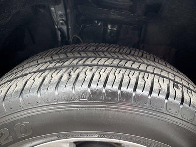 2025 Toyota RAV4 XLE AWD (Natl)