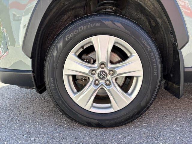 2021 Toyota RAV4 XLE AWD (Natl)
