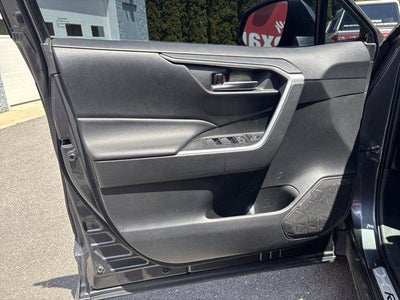 2022 Toyota RAV4 XLE AWD (Natl)