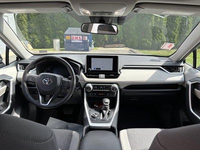2025 Toyota RAV4 Hybrid XLE AWD (Natl)