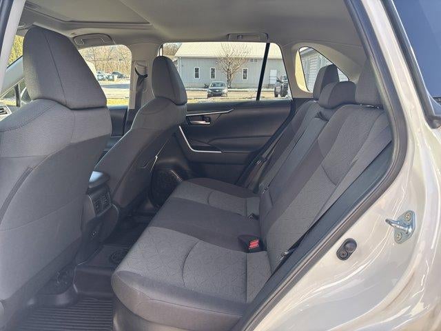 2023 Toyota RAV4 Hybrid XLE AWD (Natl)