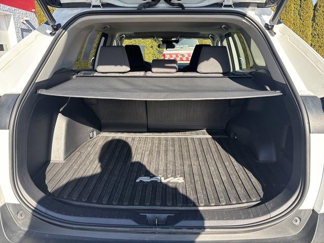 2023 Toyota RAV4 Hybrid XLE AWD (Natl)