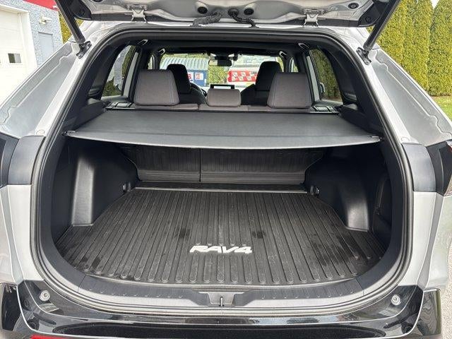 2023 Toyota RAV4 Hybrid SE AWD (Natl)