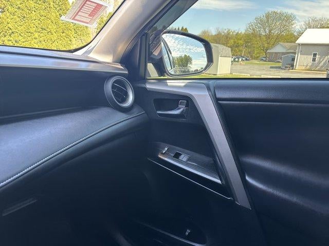 2017 Toyota RAV4 Limited FWD (Natl)