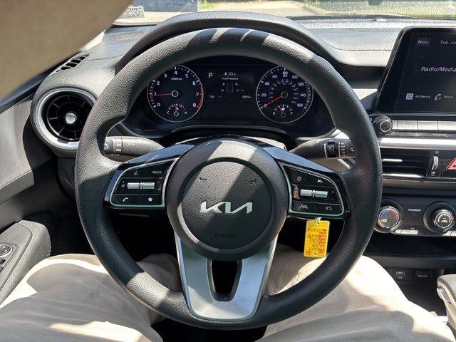 2022 Kia Forte LXS IVT