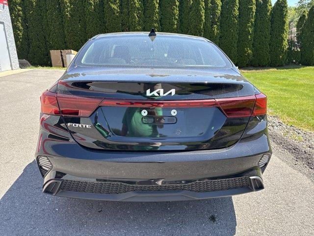 2022 Kia Forte LXS IVT