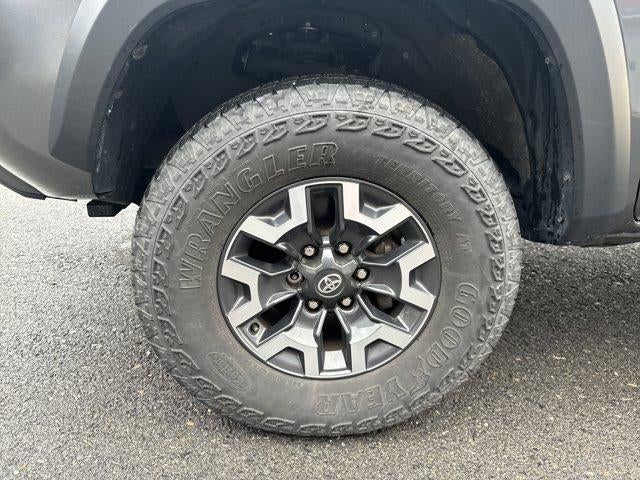 2023 Toyota Tacoma 4WD 4WD SR Double Cab 5' Bed V6 AT (GS)