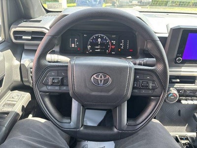 2026 Toyota Tacoma 2WD 2WD SR5 Double Cab 5' Bed AT (SE)