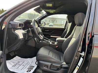 2024 Toyota Tacoma 4WD 4WD TRD Off Road Double Cab 5' Bed AT (Natl)