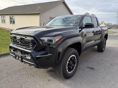 2024 Toyota Tacoma 4WD 4WD TRD Off Road Double Cab 5' Bed AT (Natl)