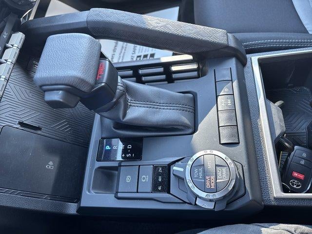 2026 Toyota Tacoma 4WD 4WD TRD Sport Double Cab 5' Bed AT (Natl)