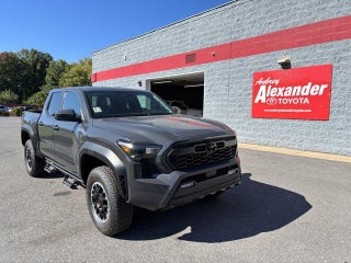 2026 Toyota Tacoma 4WD 4WD TRD Off Road Double Cab 5' Bed AT (Natl)