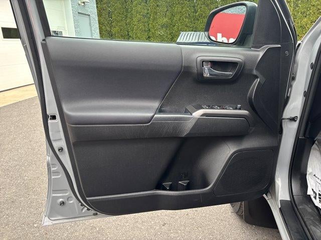 2021 Toyota Tacoma 4WD 4WD TRD Off Road Double Cab 5' Bed V6 MT (Natl)