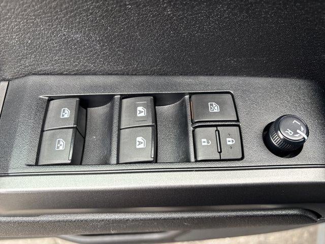 2021 Toyota Tacoma 4WD 4WD TRD Off Road Double Cab 5' Bed V6 MT (Natl)