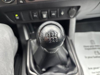 2021 Toyota Tacoma 4WD 4WD TRD Off Road Double Cab 5' Bed V6 MT (Natl)