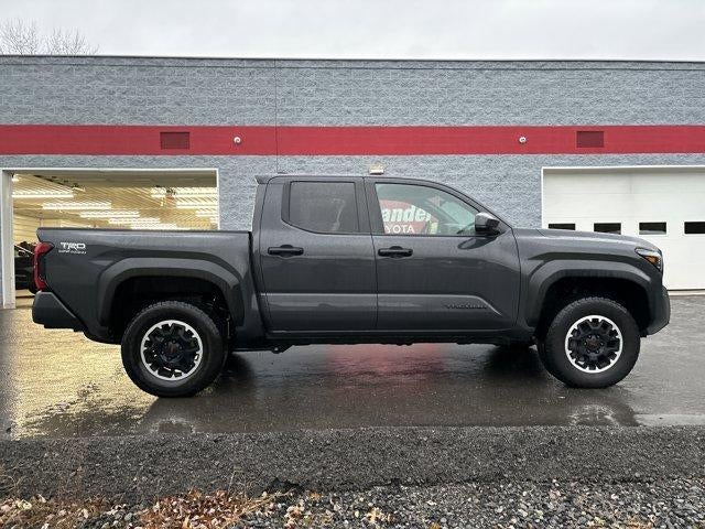 2024 Toyota Tacoma 4WD 4WD SR5 Double Cab 5' Bed AT (GS)