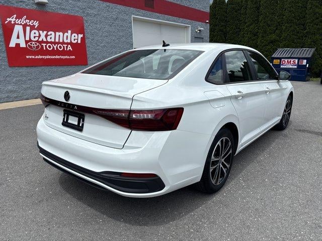 2025 Volkswagen Jetta Sport Auto