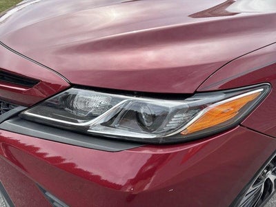 2018 Toyota Camry SE Auto (SE)